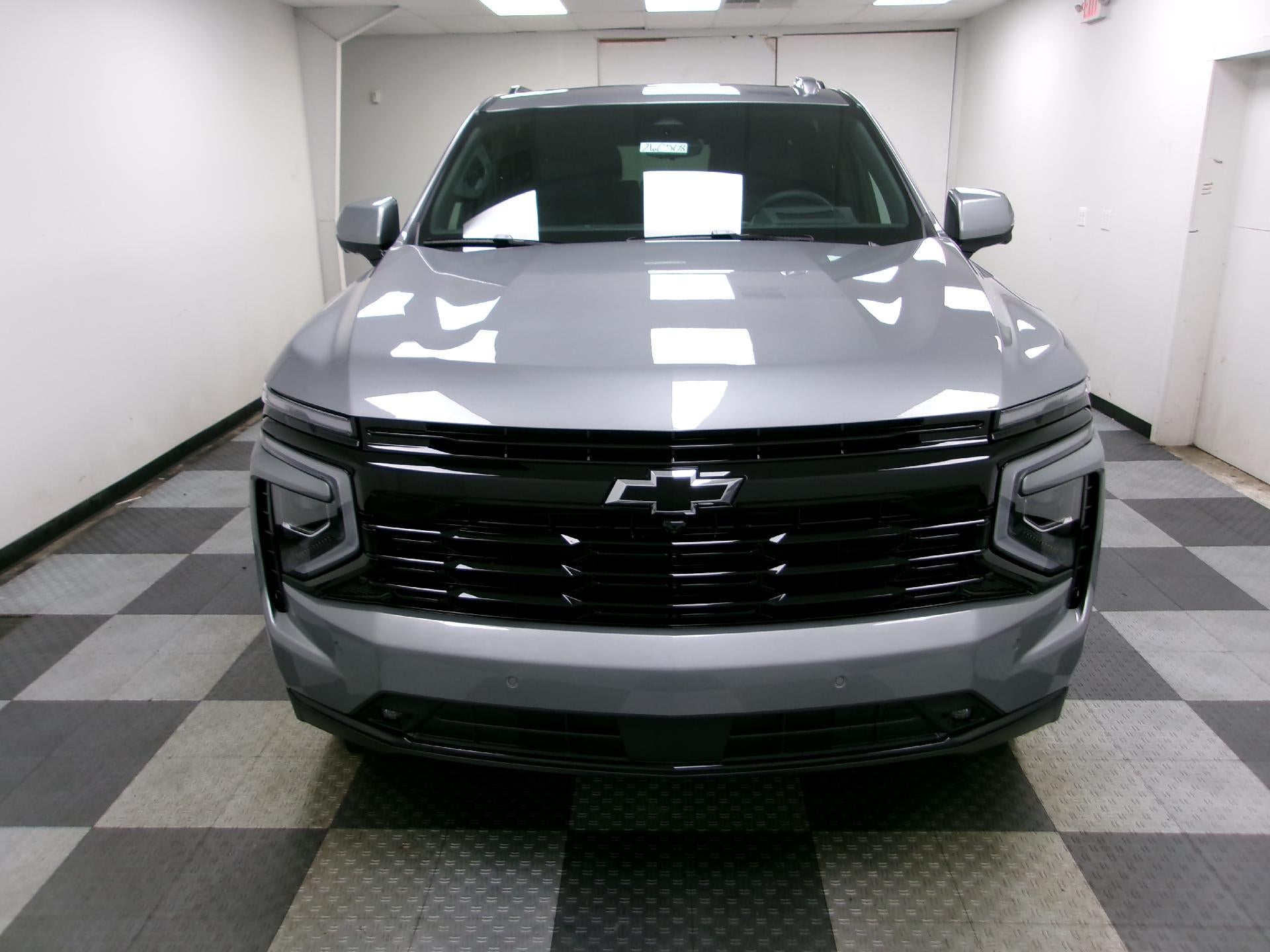 2026 Chevrolet Suburban 4WD RST
