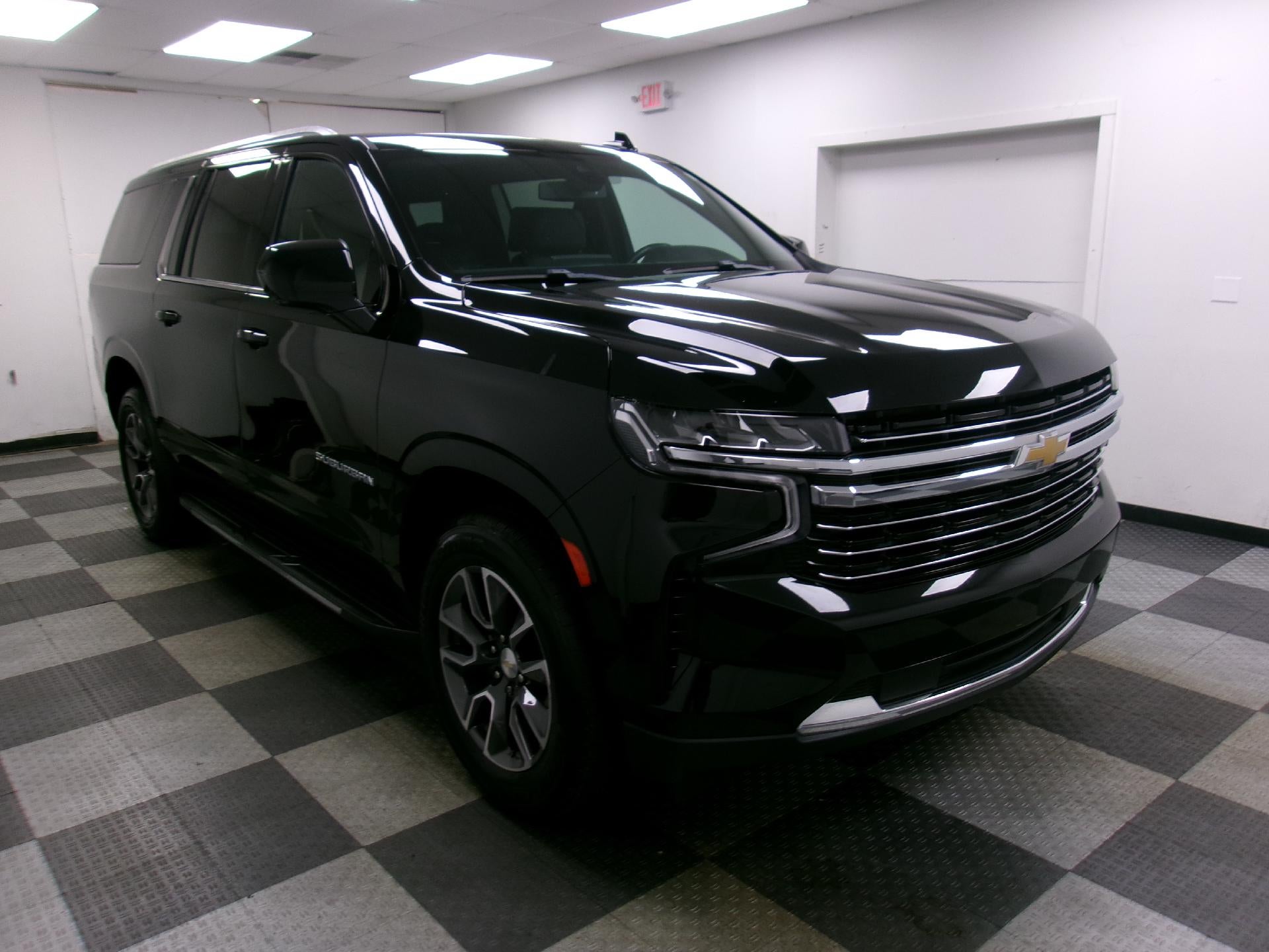 2021 Chevrolet Suburban 4WD LT