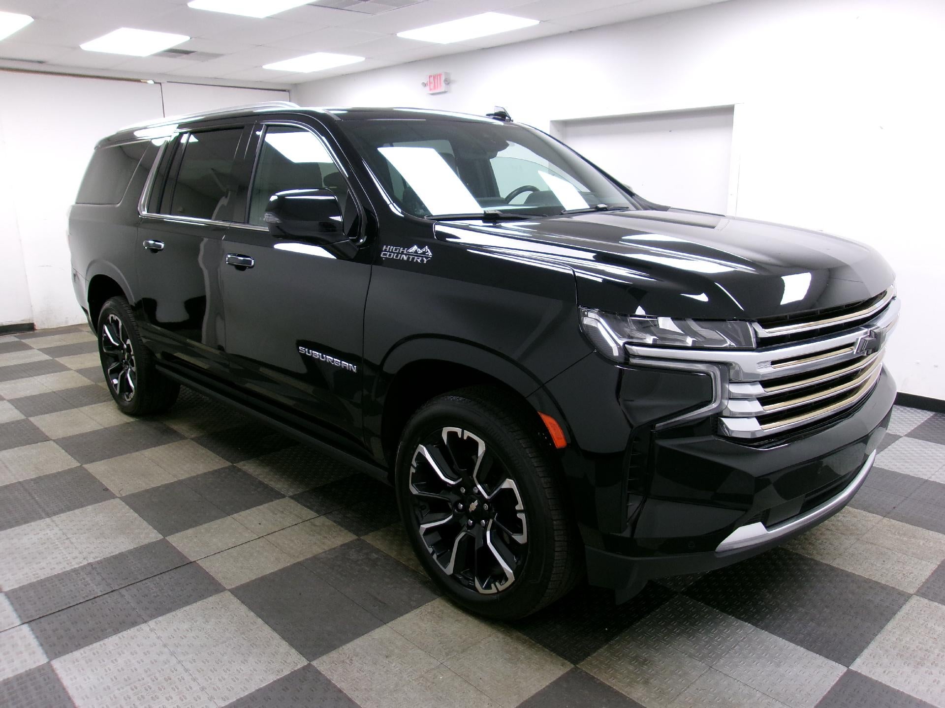 2023 Chevrolet Suburban 4WD High Country