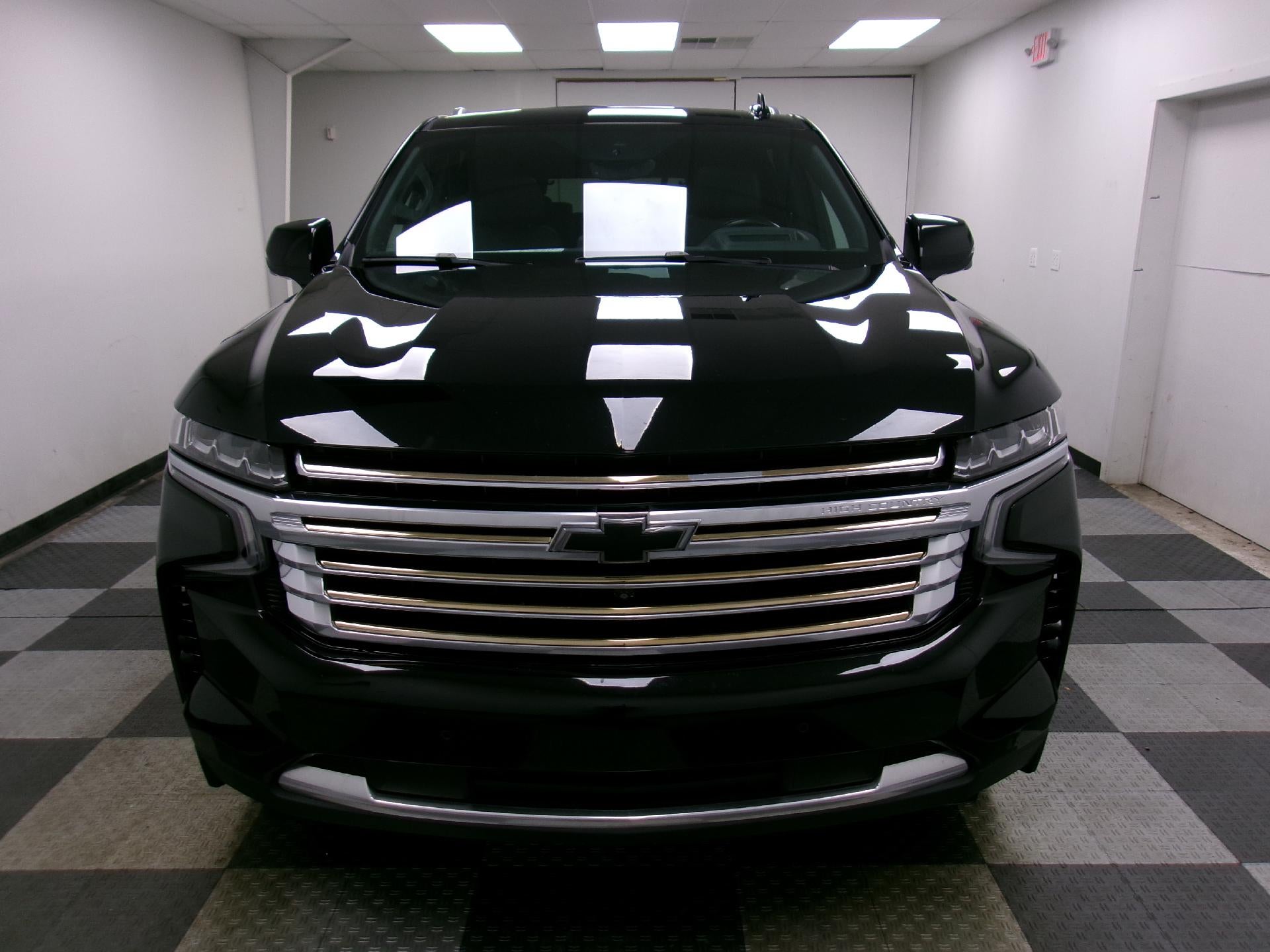 2023 Chevrolet Suburban 4WD High Country