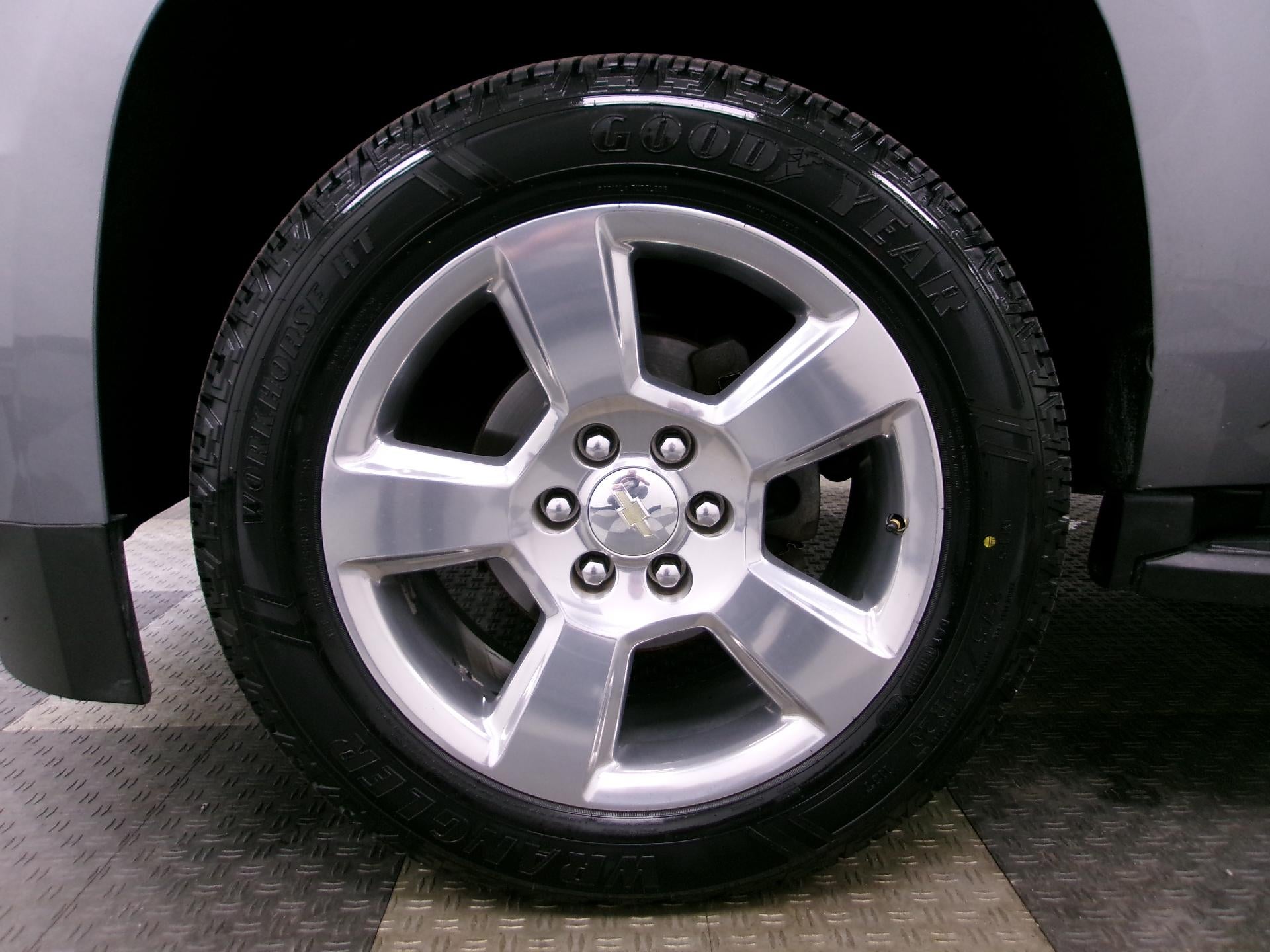 2019 Chevrolet Suburban 4WD 1500 LT