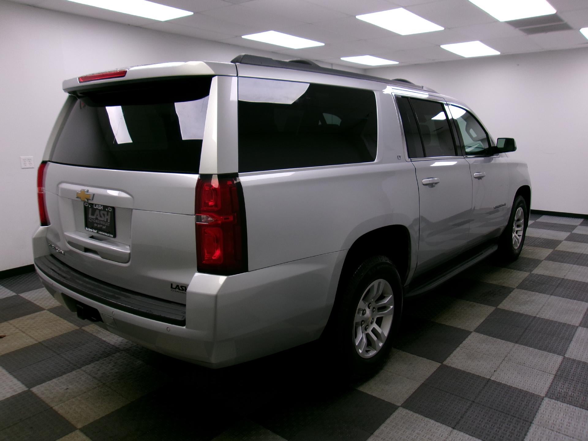 2018 Chevrolet Suburban 4WD 1500 LT