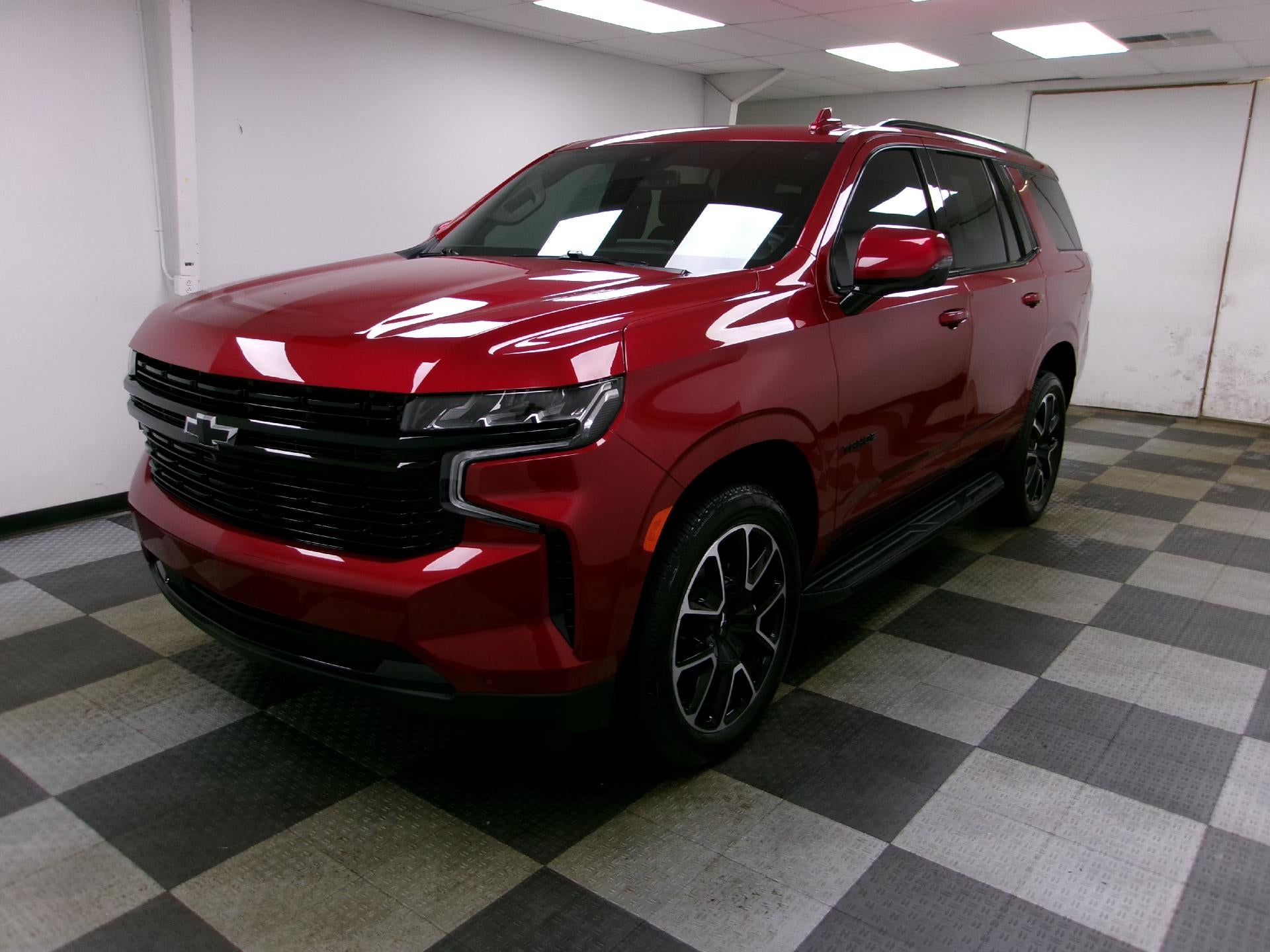 2023 Chevrolet Tahoe 4WD RST