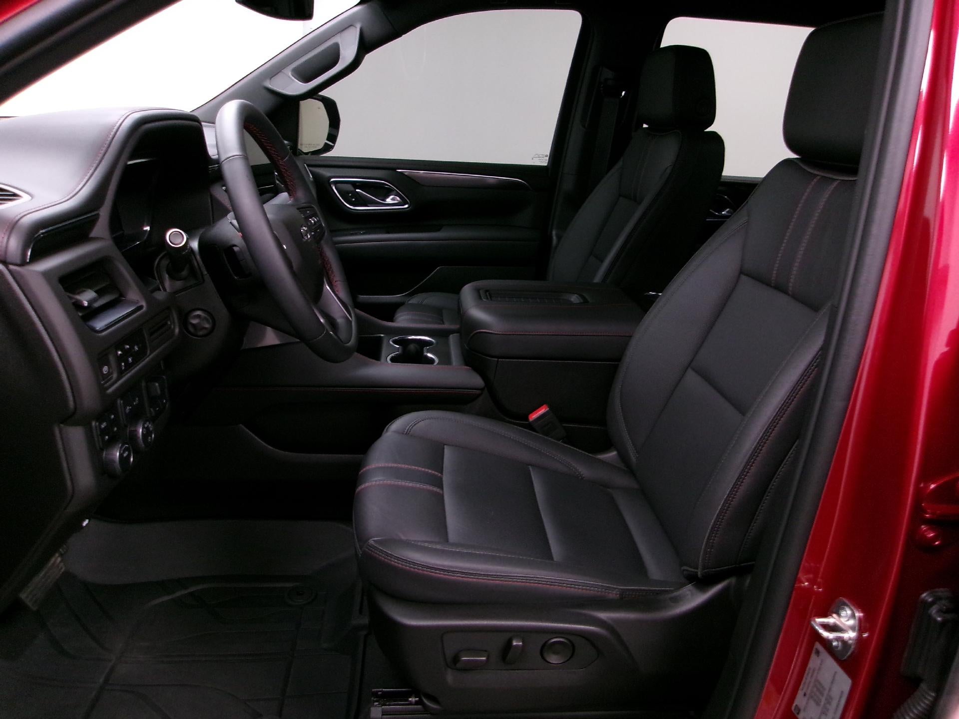 2023 Chevrolet Tahoe 4WD RST