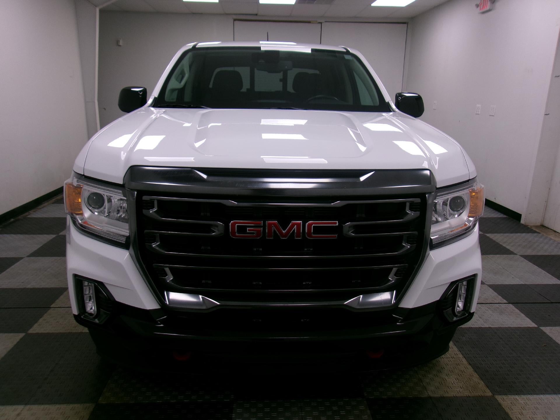 2021 GMC Canyon Crew Cab Short Box 4-Wheel Drive AT4 w/Leather