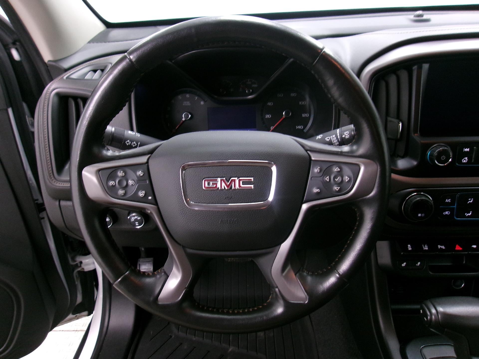 2021 GMC Canyon Crew Cab Short Box 4-Wheel Drive AT4 w/Leather