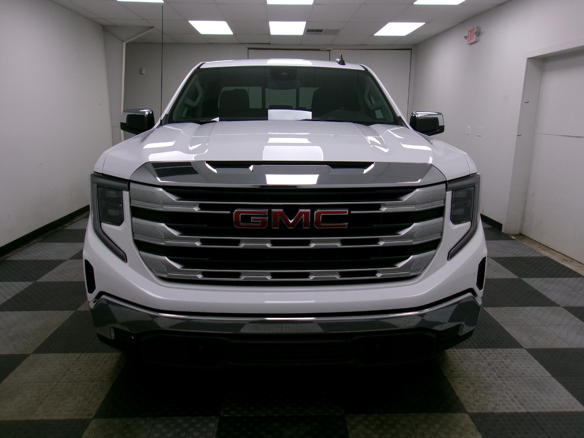2023 GMC Sierra 1500 Double Cab Standard Box 4-Wheel Drive SLE