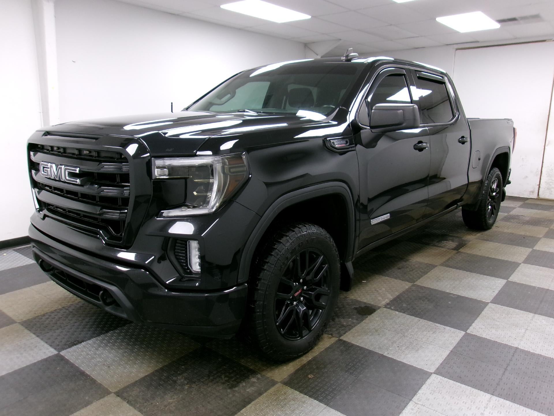 2020 GMC Sierra 1500 Crew Cab Standard Box 4-Wheel Drive Elevation
