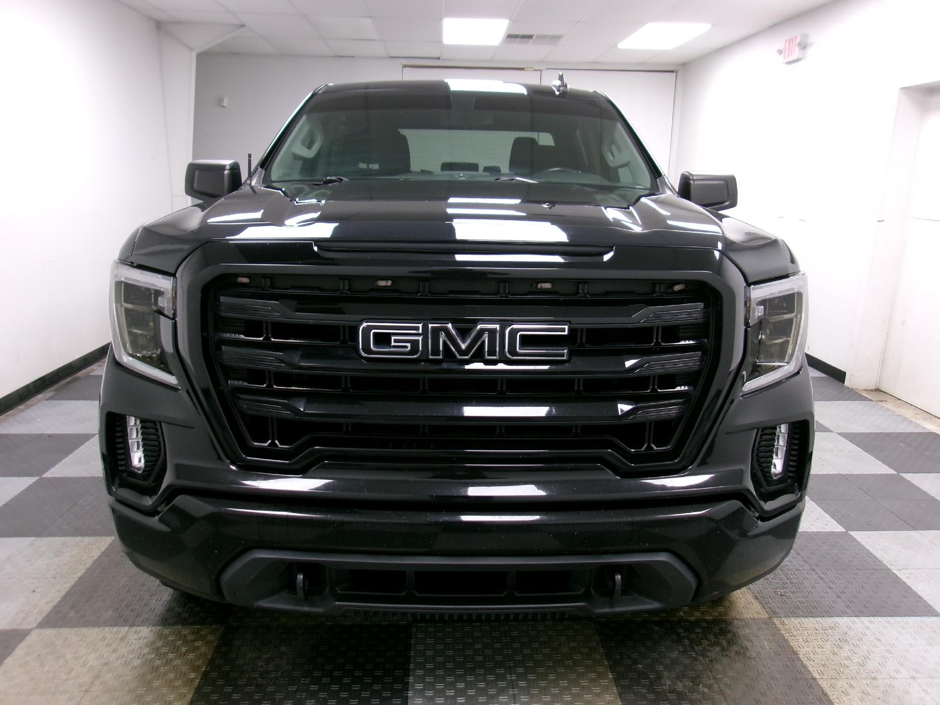 2020 GMC Sierra 1500 Crew Cab Standard Box 4-Wheel Drive Elevation