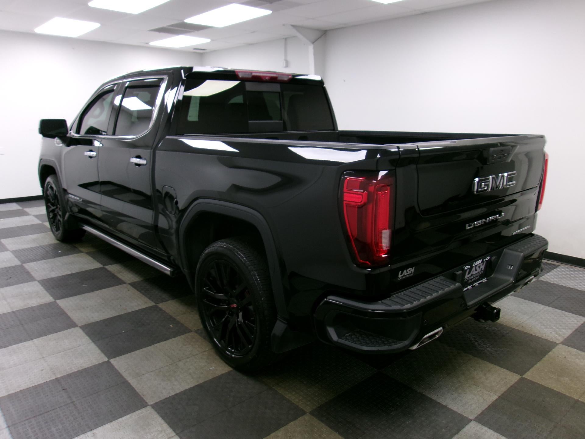 2021 GMC Sierra 1500 Crew Cab Short Box 4-Wheel Drive Denali