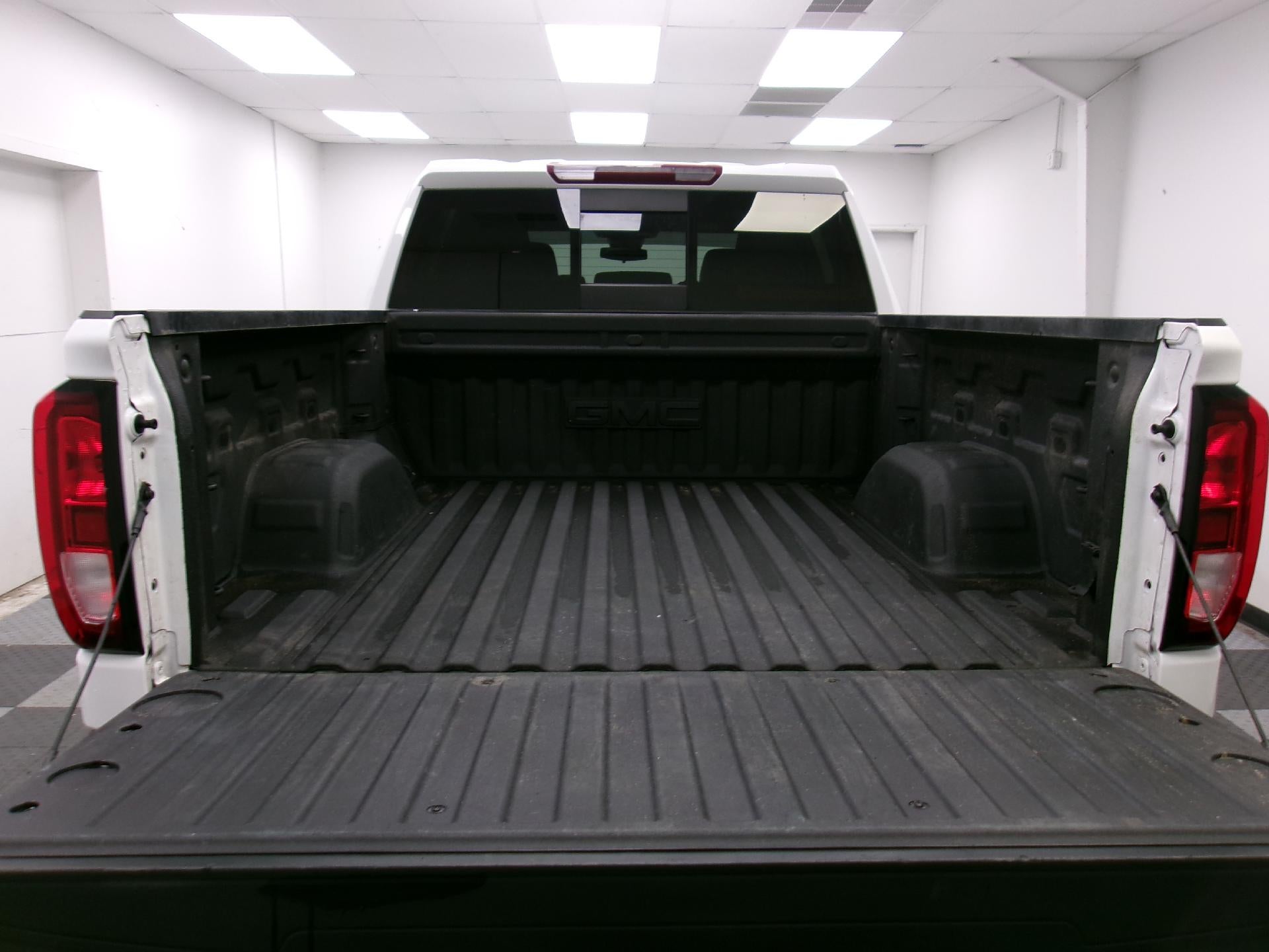 2023 GMC Sierra 1500 Crew Cab Short Box 4-Wheel Drive Elevation 3SB