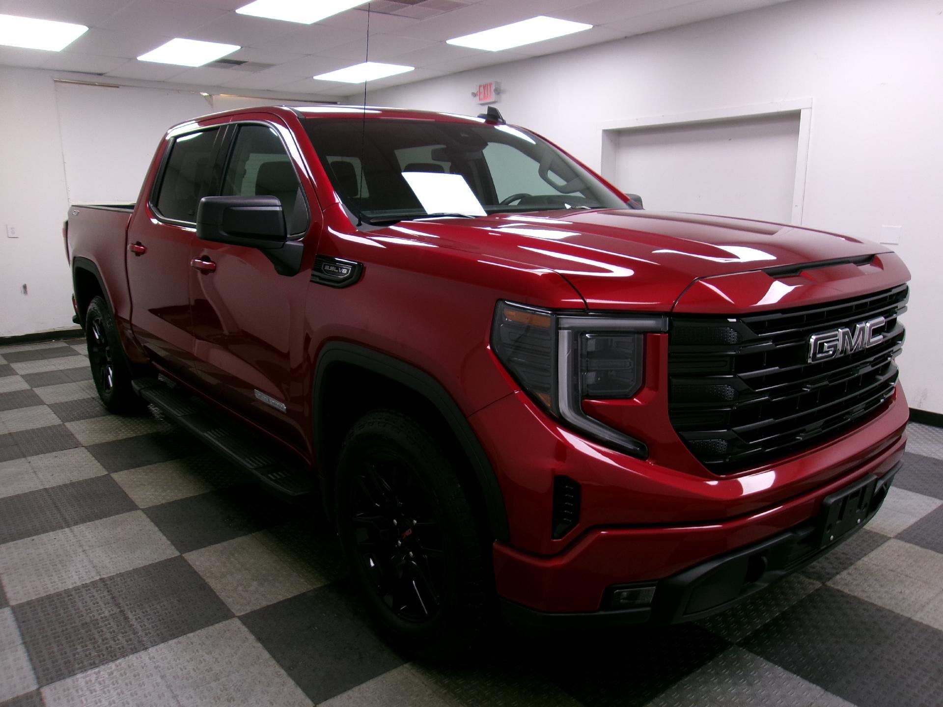 2024 GMC Sierra 1500 Crew Cab Short Box 4-Wheel Drive Elevation 3SB