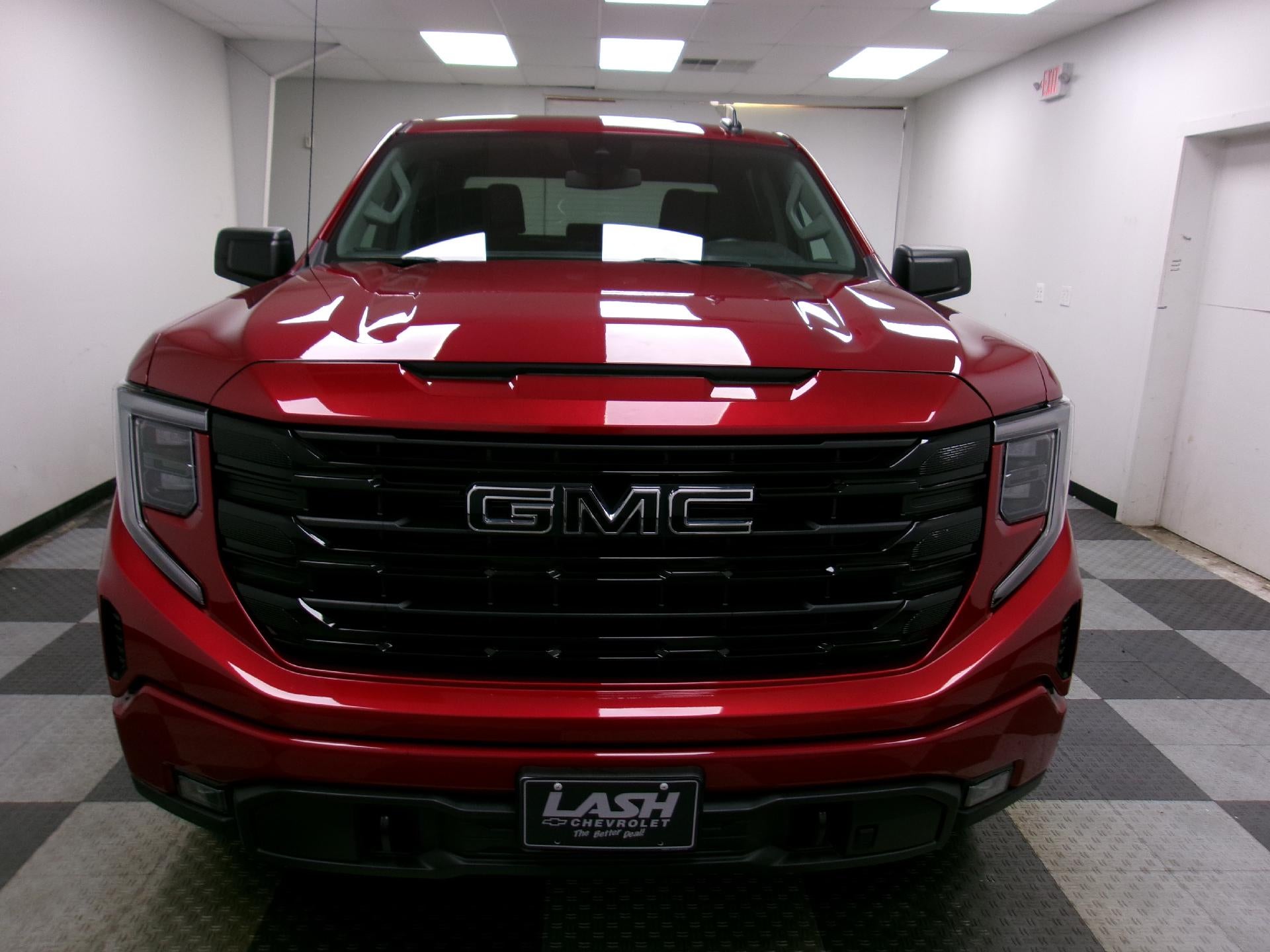2024 GMC Sierra 1500 Crew Cab Short Box 4-Wheel Drive Elevation 3SB