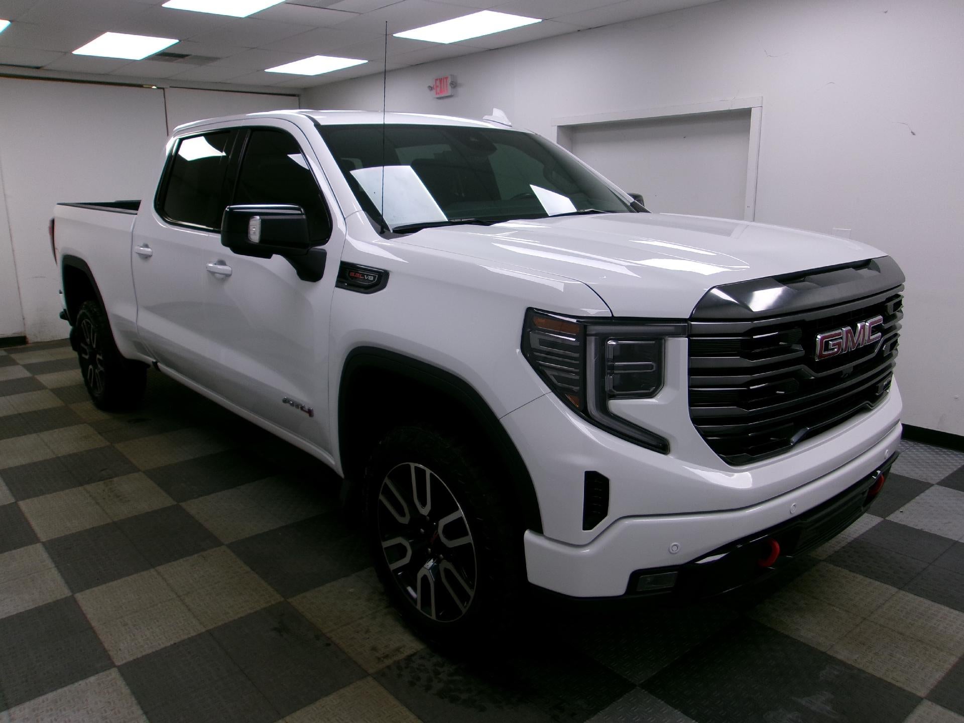 2023 GMC Sierra 1500 Crew Cab Standard Box 4-Wheel Drive AT4