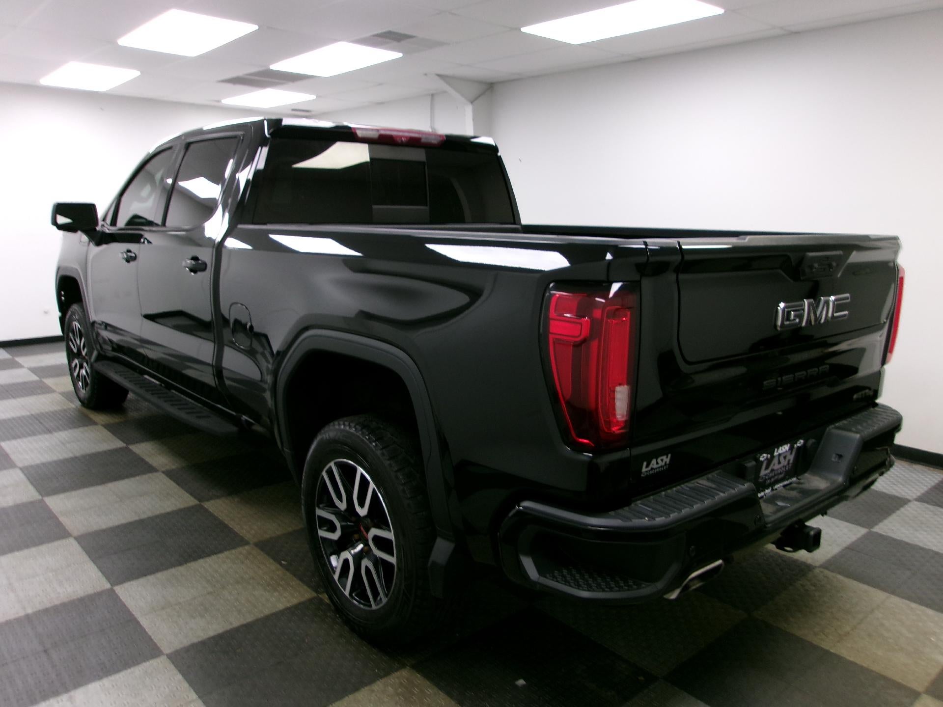 2023 GMC Sierra 1500 Crew Cab Standard Box 4-Wheel Drive AT4