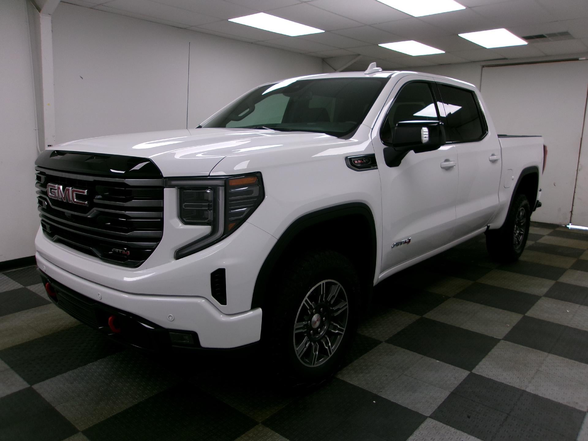 2025 GMC Sierra 1500 Crew Cab Short Box 4-Wheel Drive AT4