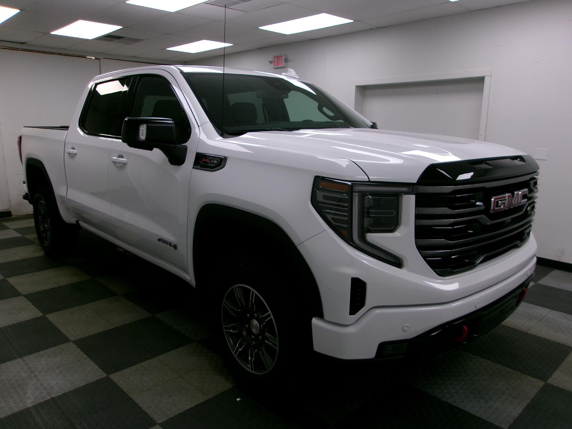2025 GMC Sierra 1500 Crew Cab Short Box 4-Wheel Drive AT4