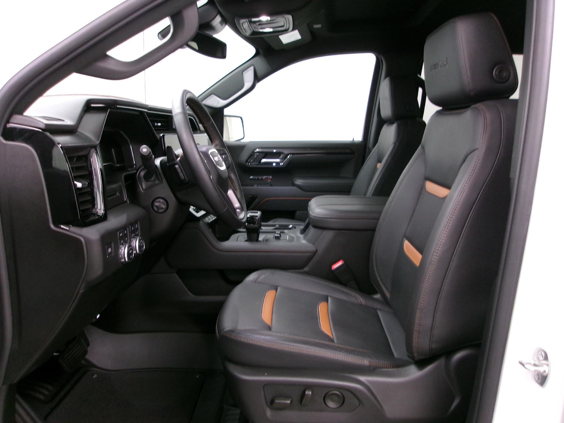 2025 GMC Sierra 1500 Crew Cab Short Box 4-Wheel Drive AT4