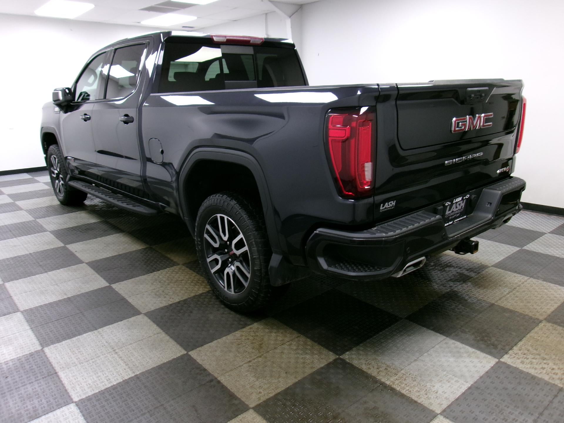 2022 GMC Sierra 1500 Crew Cab Standard Box 4-Wheel Drive AT4