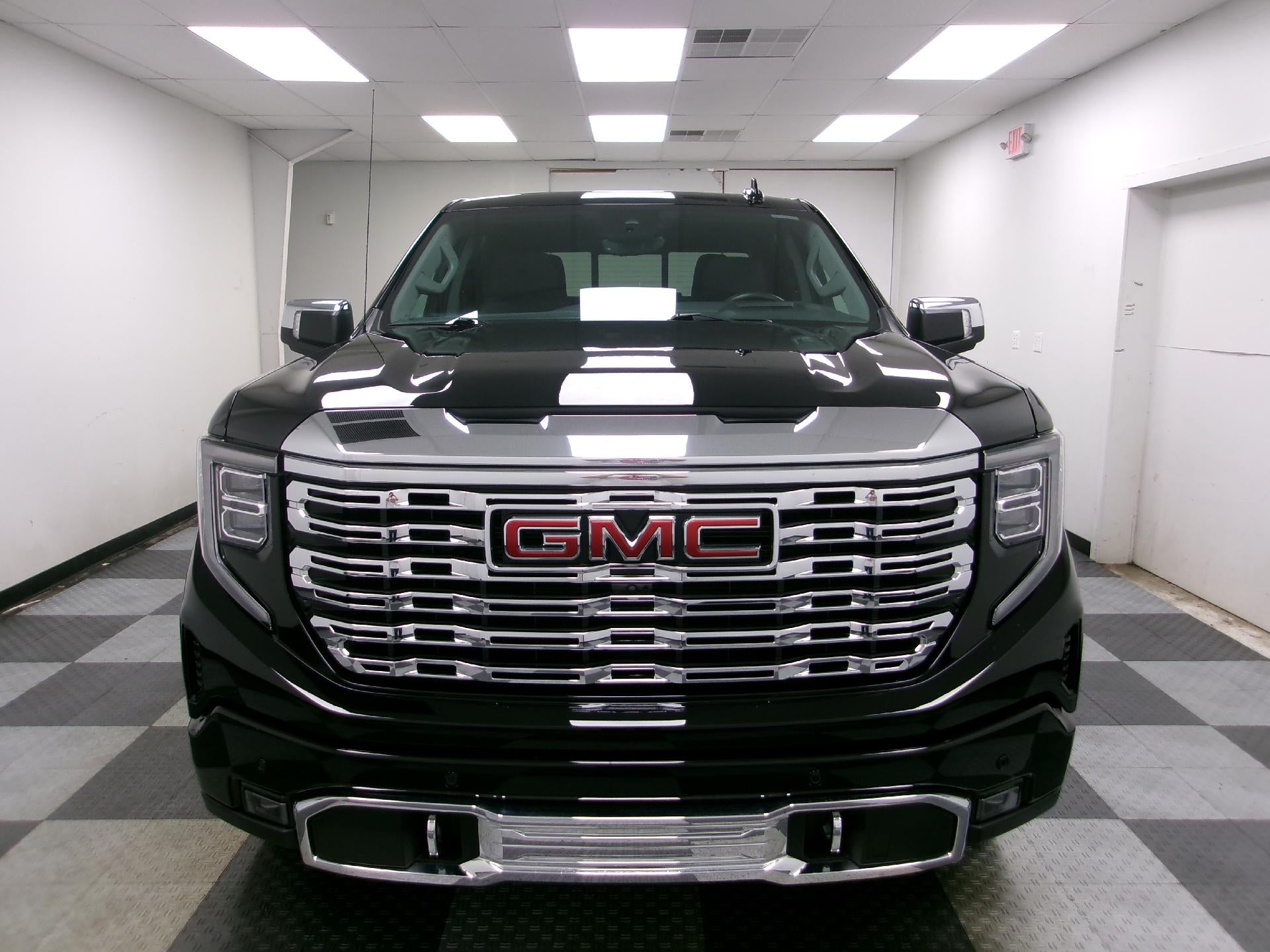 2025 GMC Sierra 1500 Crew Cab Short Box 4-Wheel Drive Denali