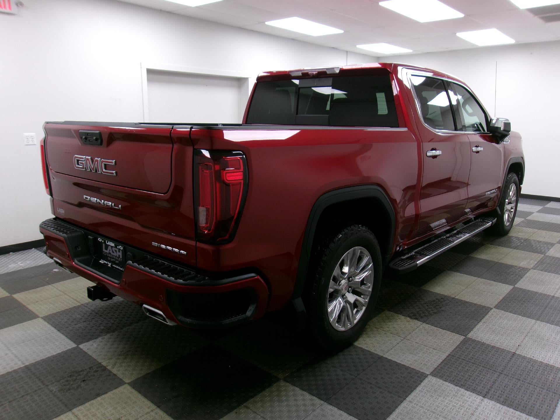 2023 GMC Sierra 1500 Crew Cab Short Box 4-Wheel Drive Denali