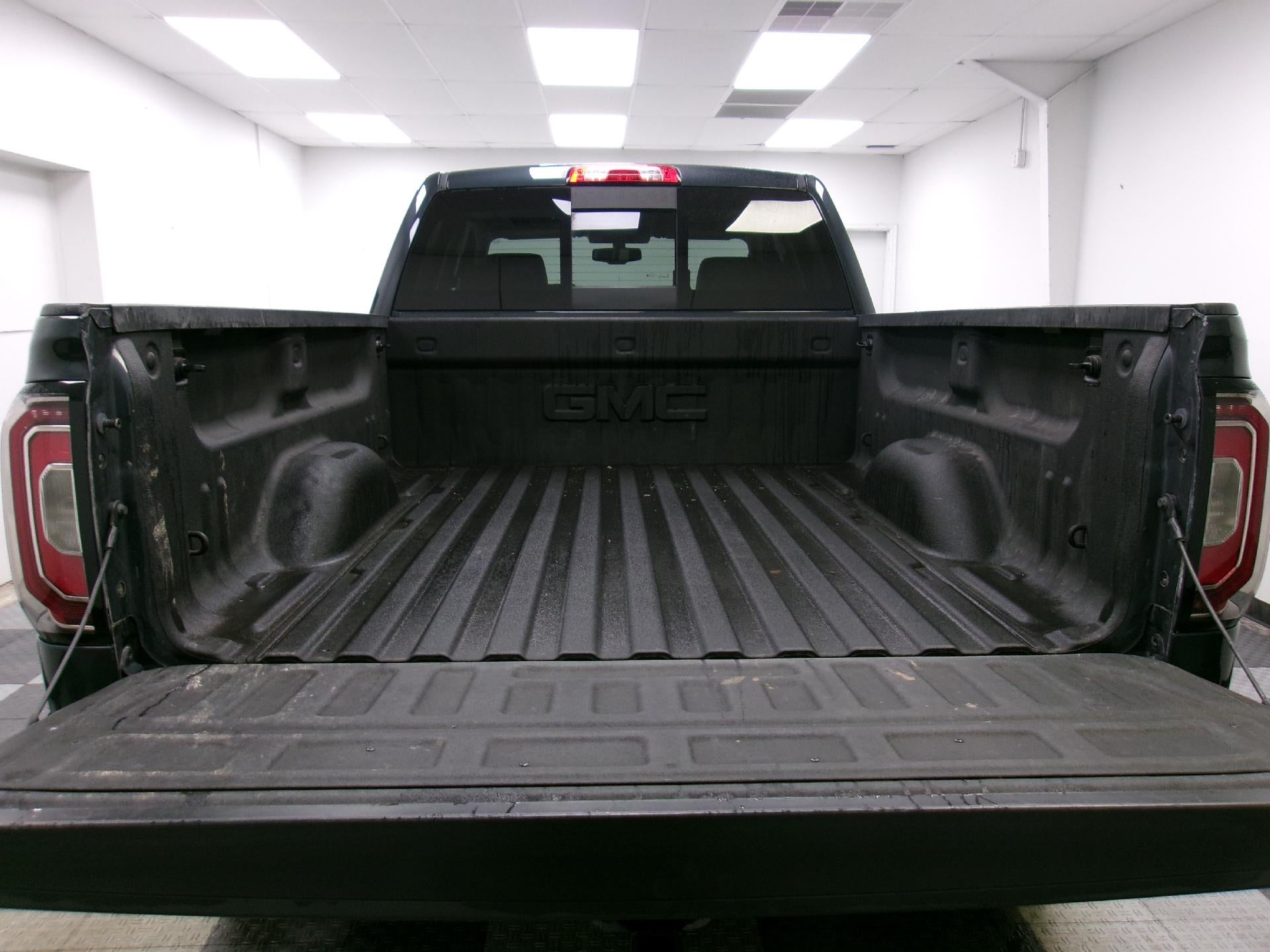 2017 GMC Sierra 1500 Double Cab Standard Box 4-Wheel Drive SLT
