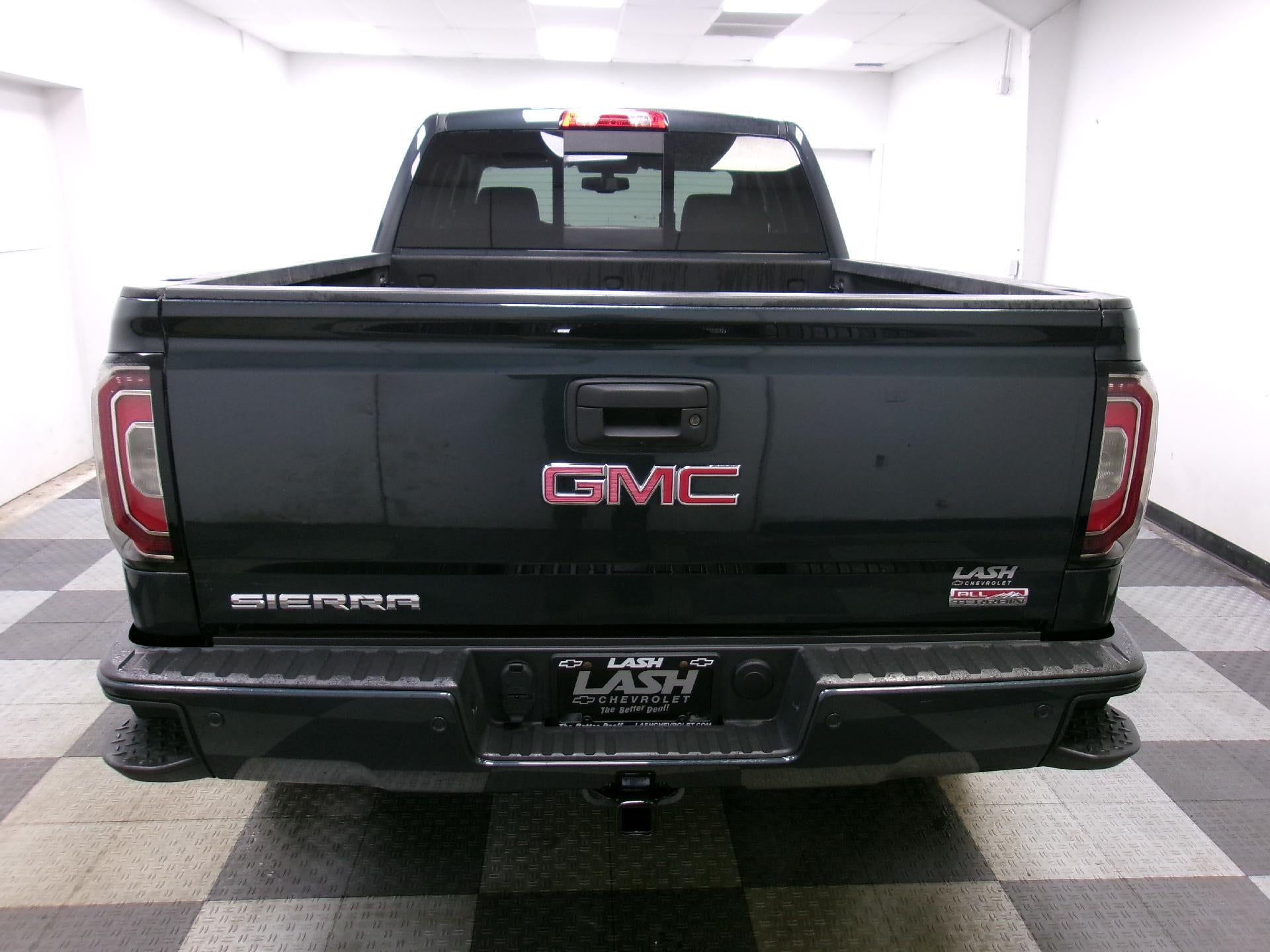 2017 GMC Sierra 1500 Double Cab Standard Box 4-Wheel Drive SLT