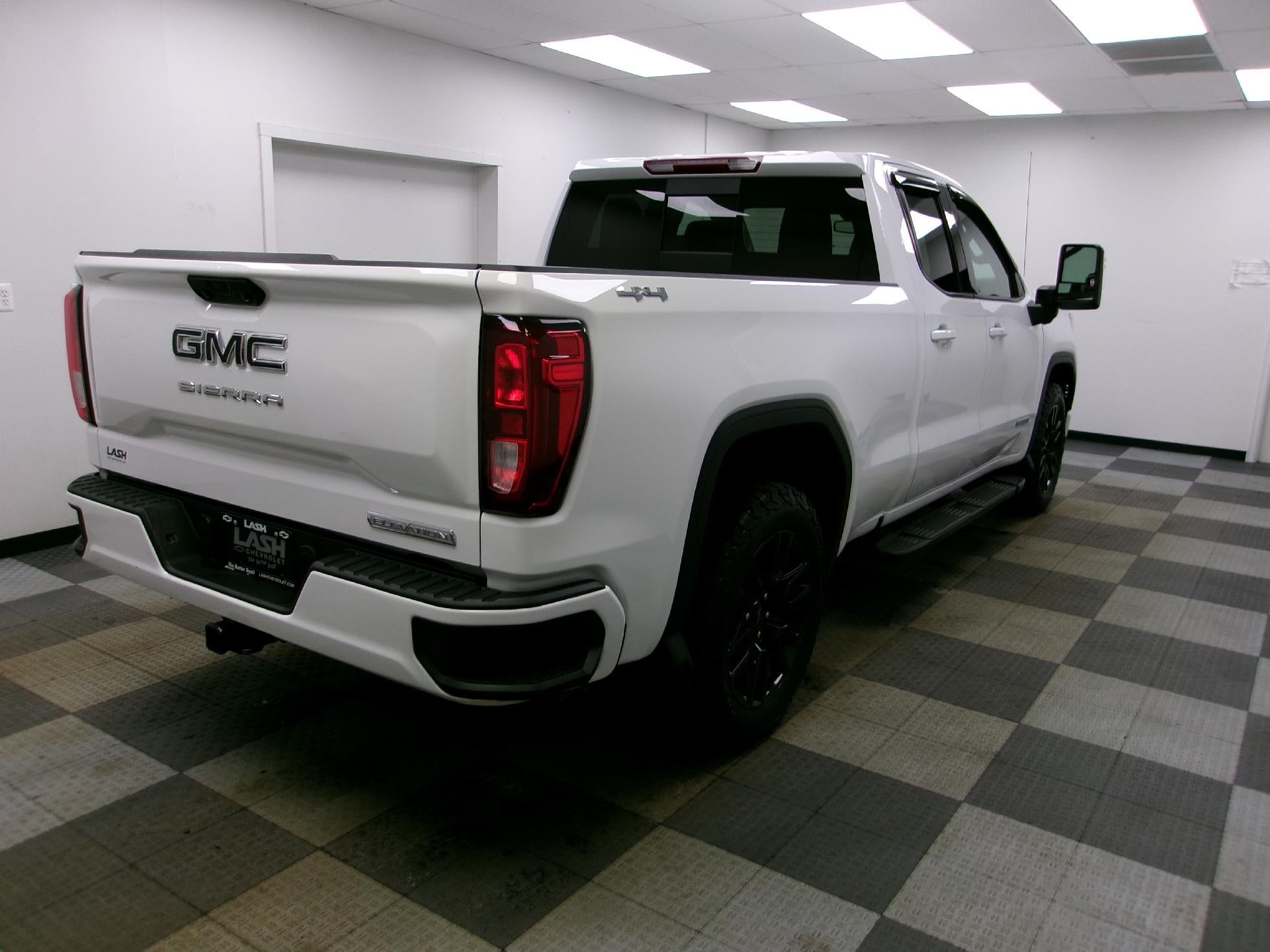 2023 GMC Sierra 1500 Double Cab Standard Box 4-Wheel Drive Elevation 3SB