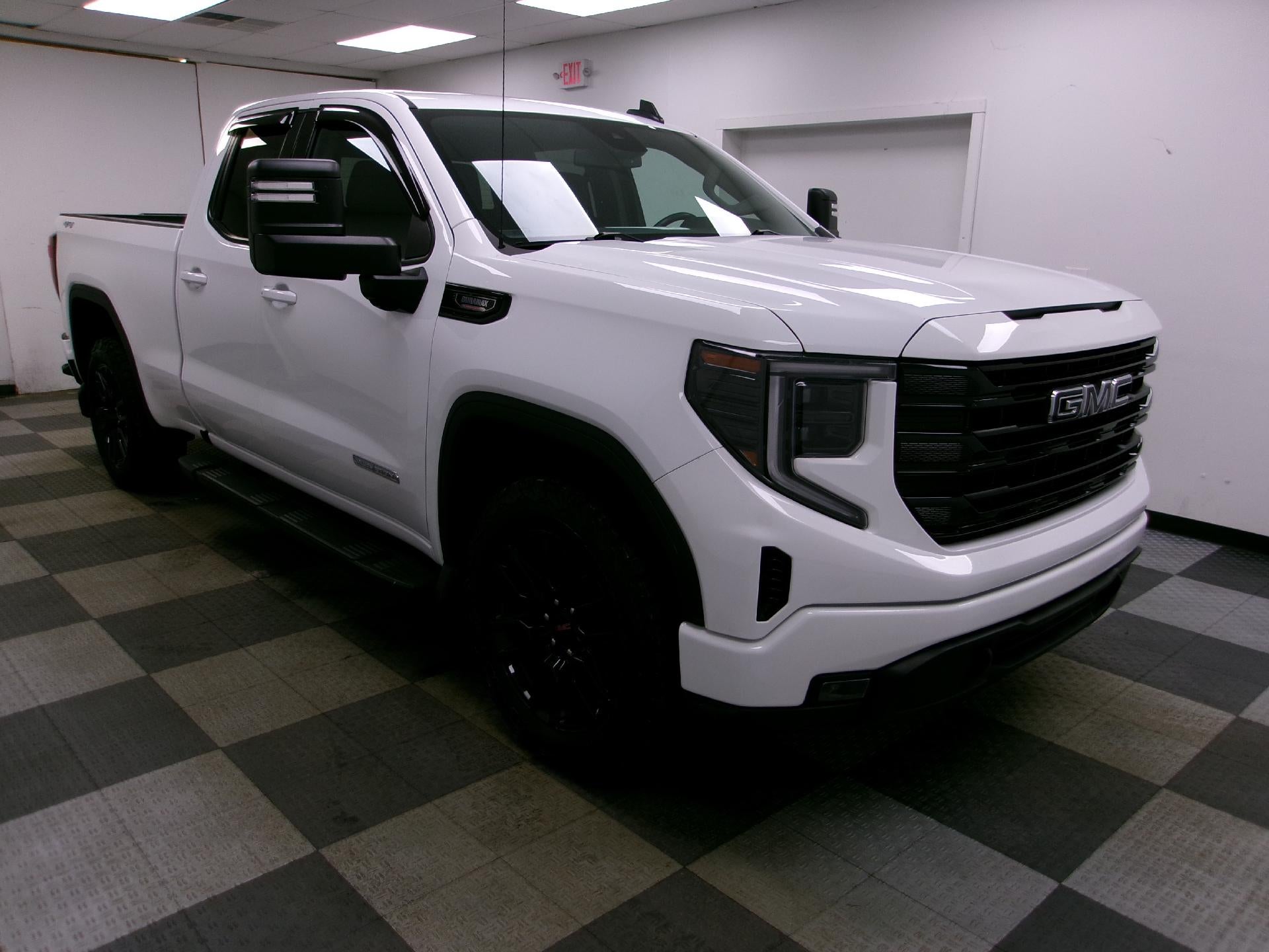 2023 GMC Sierra 1500 Double Cab Standard Box 4-Wheel Drive Elevation 3SB