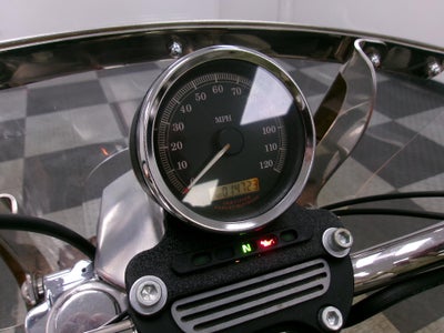 2004 HARLEY DAVIDSON DYNA SUPER GLIDE Base