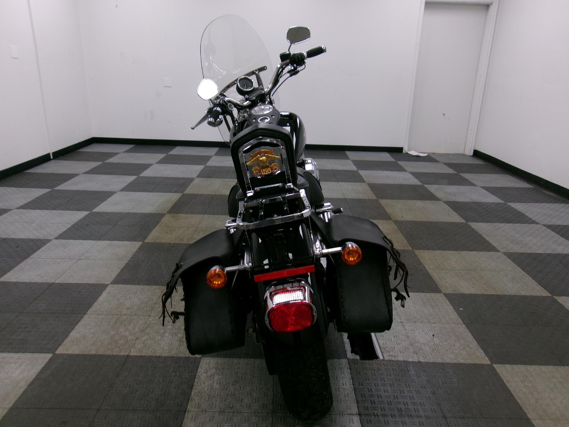 2004 HARLEY DAVIDSON DYNA SUPER GLIDE Base