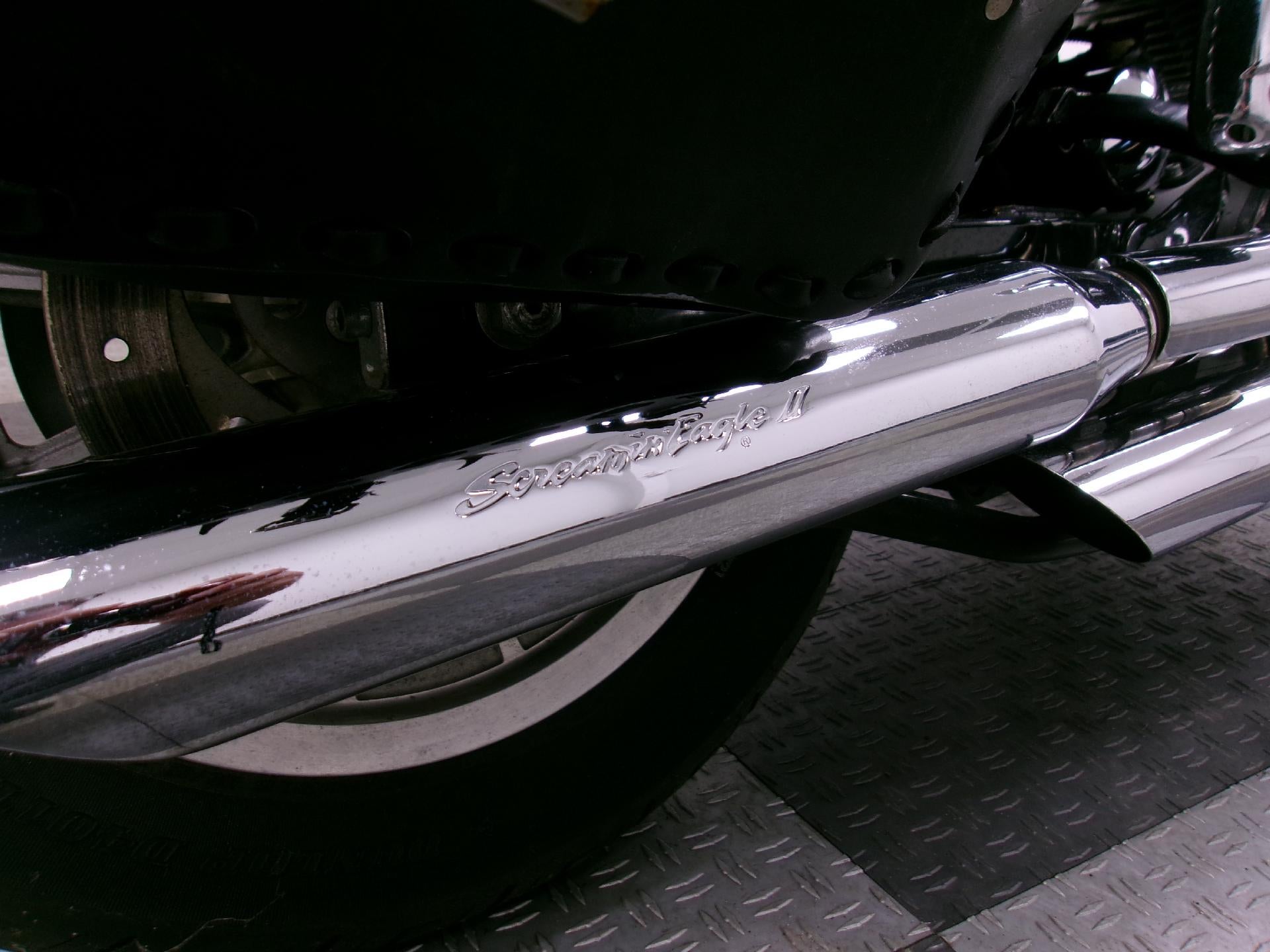 2004 HARLEY DAVIDSON DYNA SUPER GLIDE Base