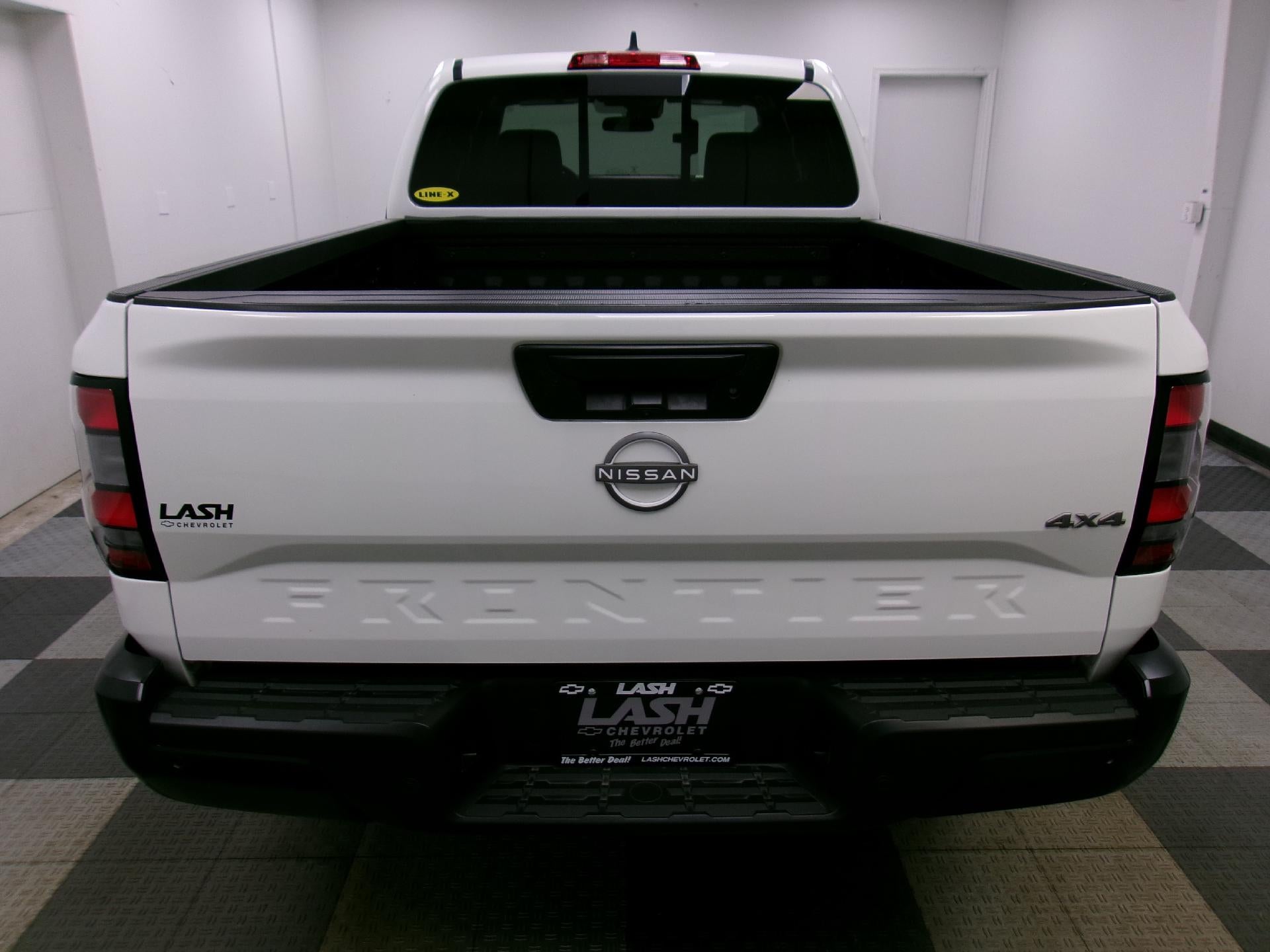 2025 Nissan Frontier King Cab 4x4 S