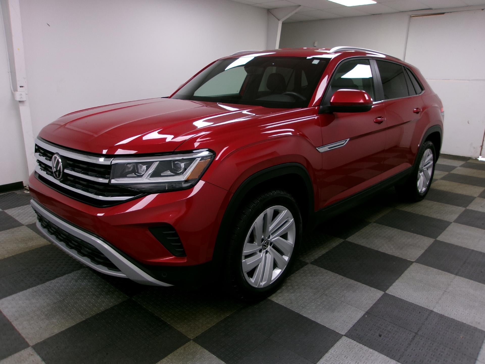 2022 Volkswagen Atlas Cross Sport 3.6L V6 SE w/Technology 4MOTION