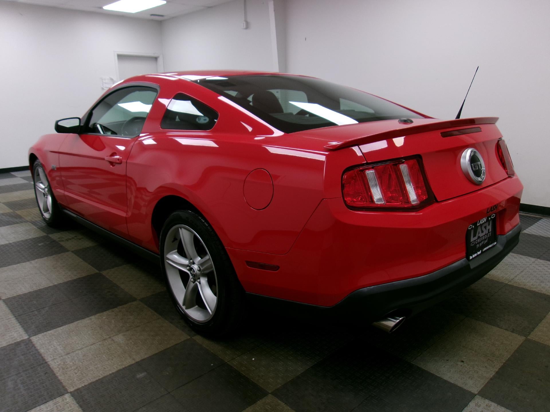 2010 Ford Mustang 2dr Cpe GT Premium