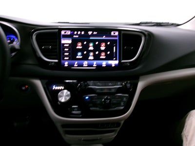2024 Chrysler Pacifica Touring L FWD