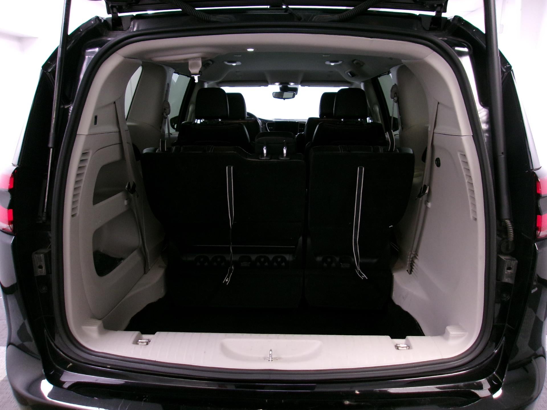 2024 Chrysler Pacifica Touring L FWD