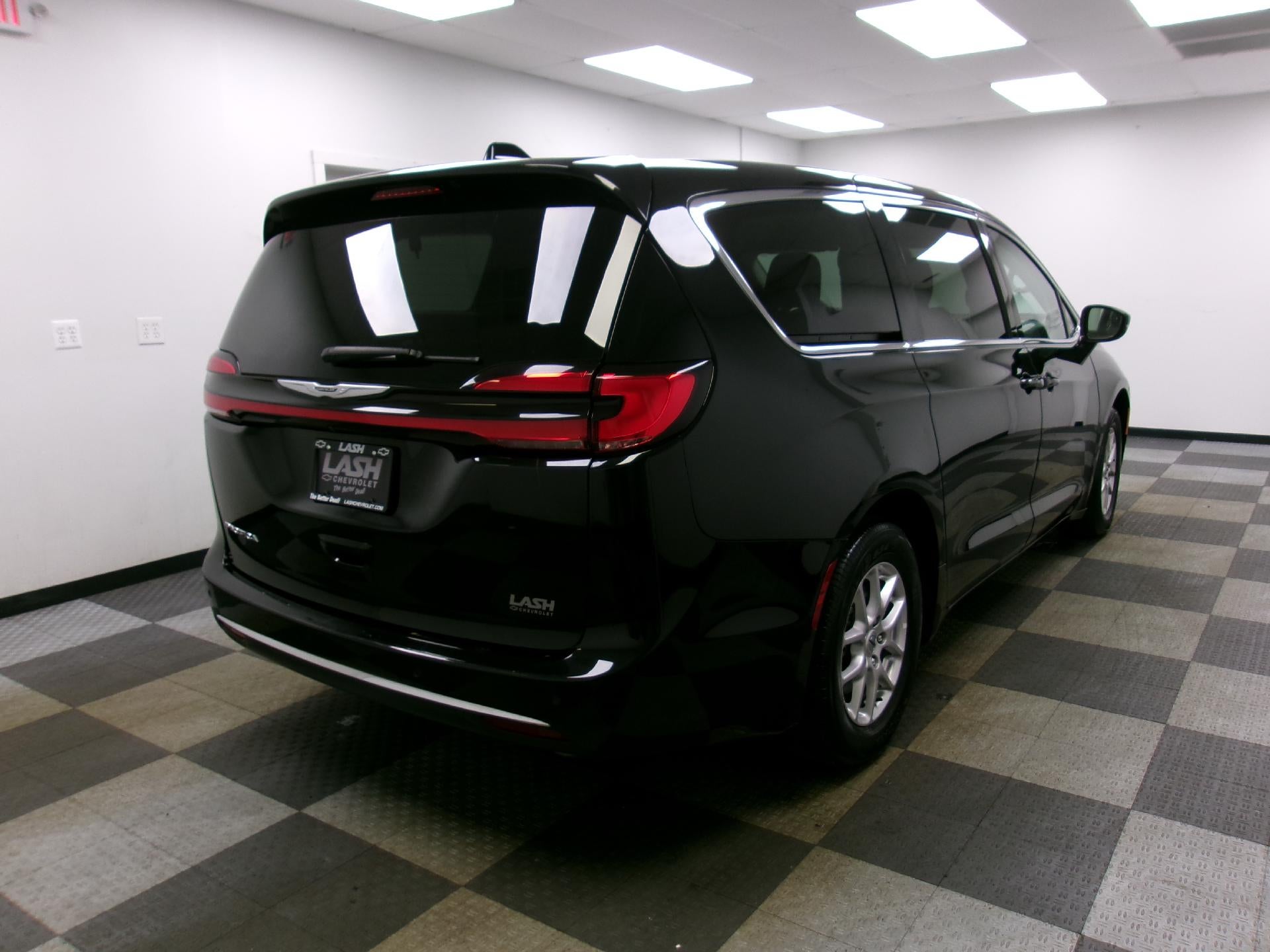 2024 Chrysler Pacifica Touring L FWD