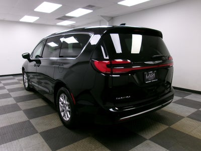 2024 Chrysler Pacifica Touring L FWD