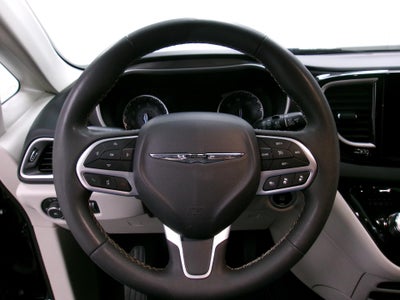 2024 Chrysler Pacifica Touring L FWD