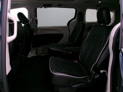 2024 Chrysler Pacifica Limited AWD