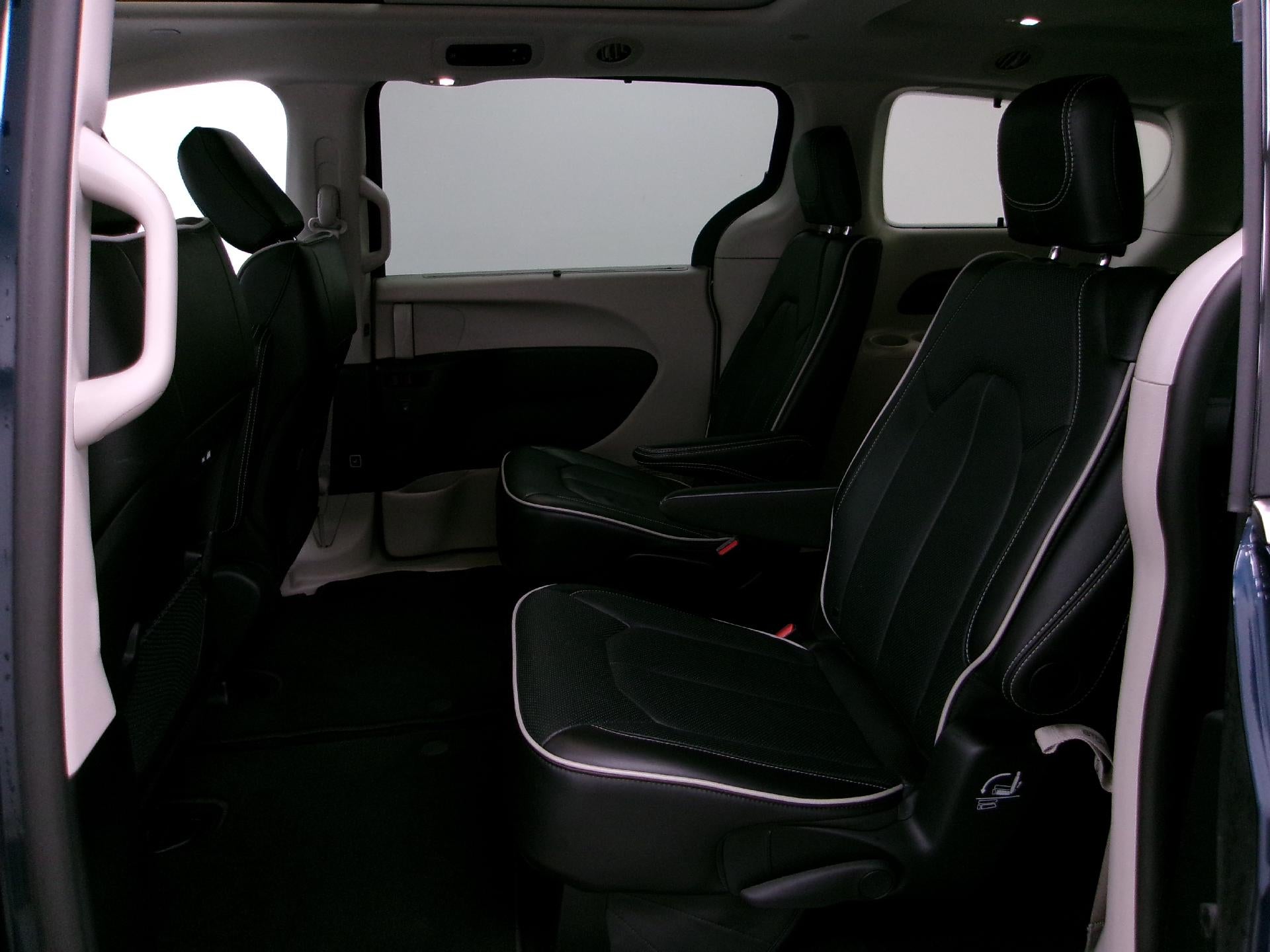 2024 Chrysler Pacifica Limited AWD