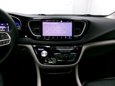 2024 Chrysler Pacifica Limited AWD