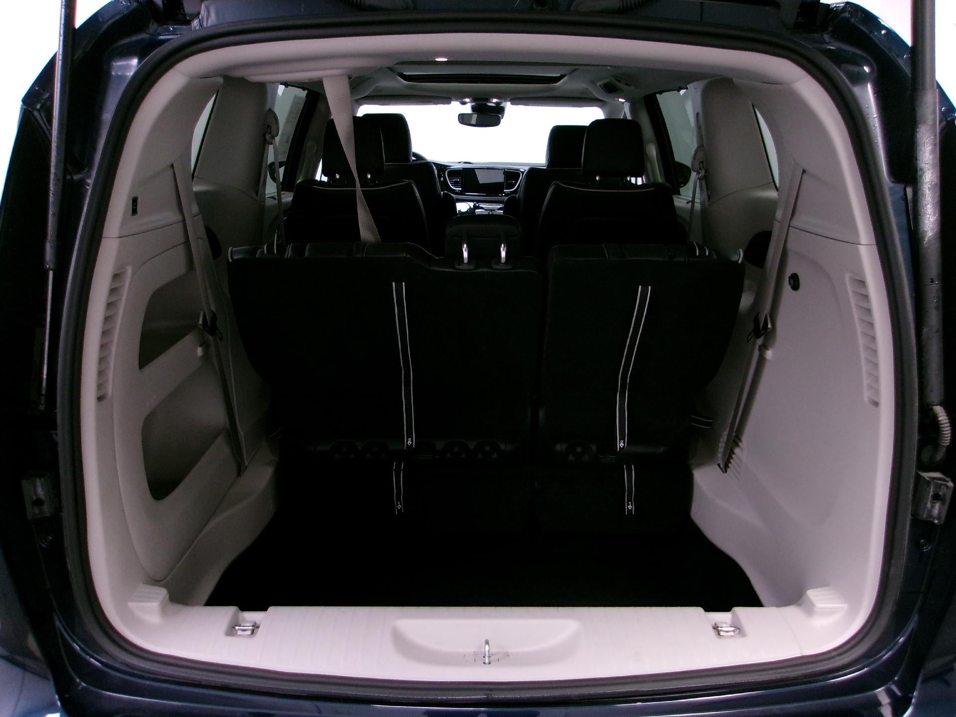 2024 Chrysler Pacifica Limited AWD