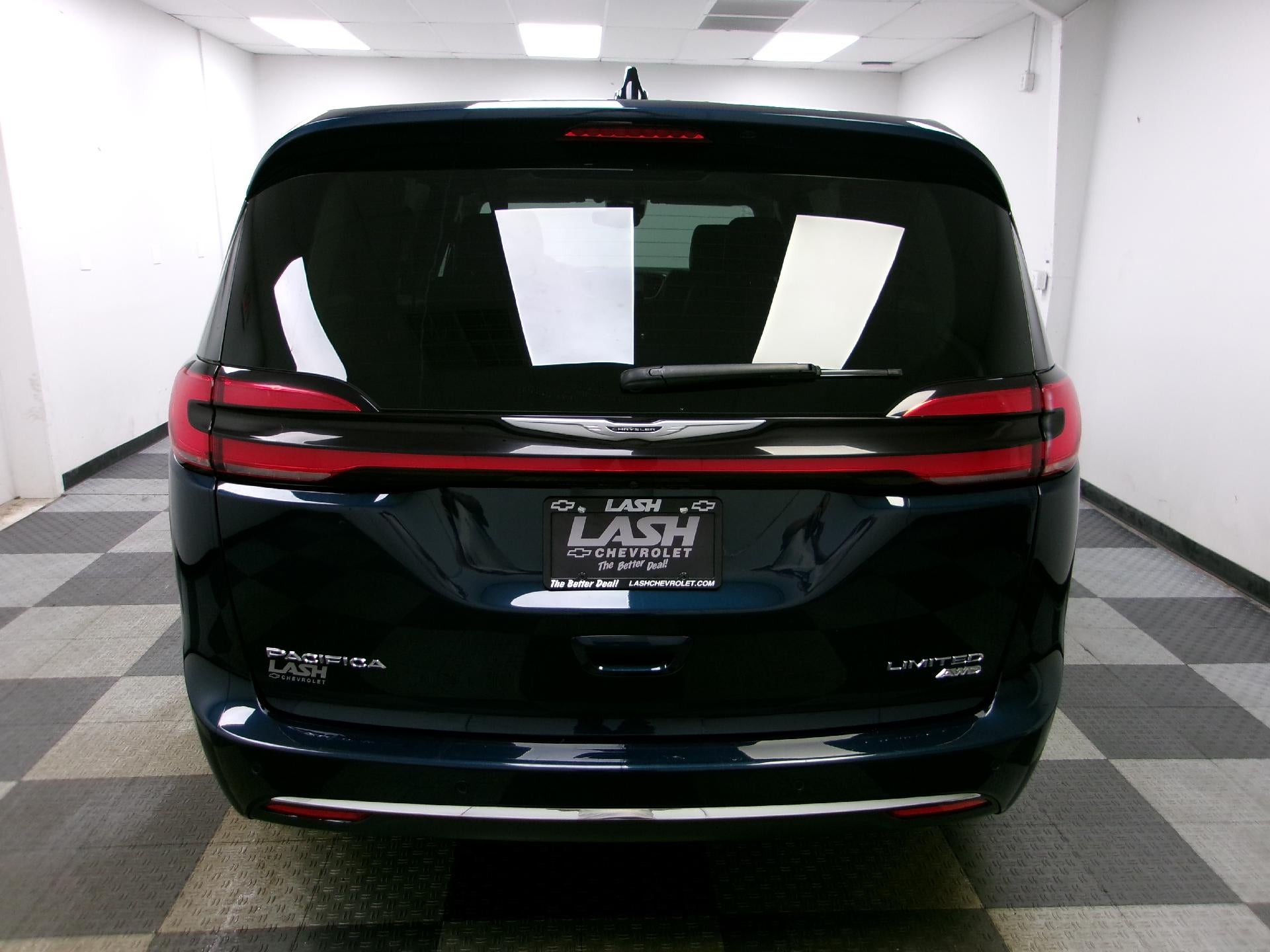 2024 Chrysler Pacifica Limited AWD