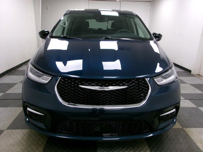 2024 Chrysler Pacifica Limited AWD