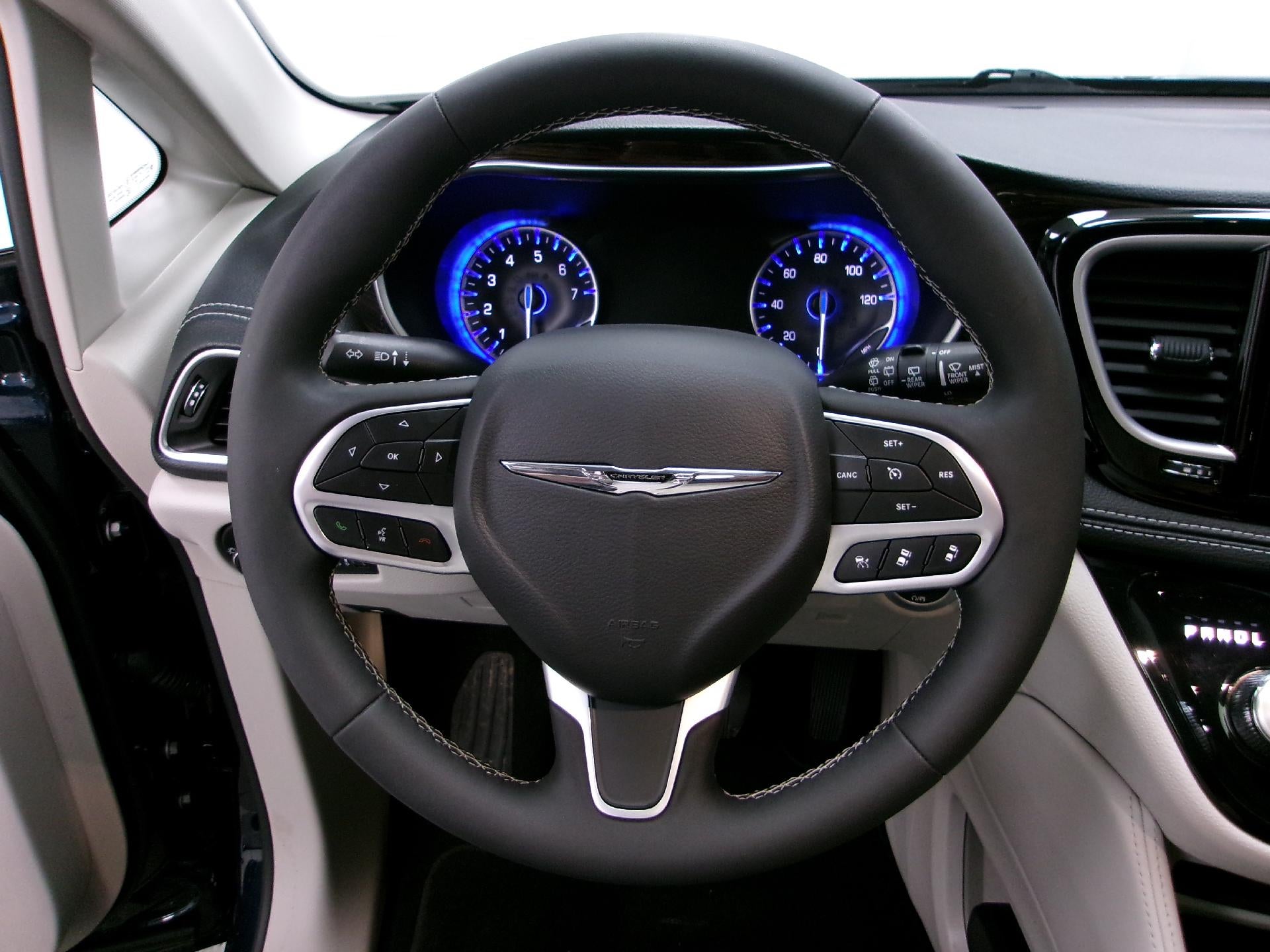 2024 Chrysler Pacifica Limited AWD