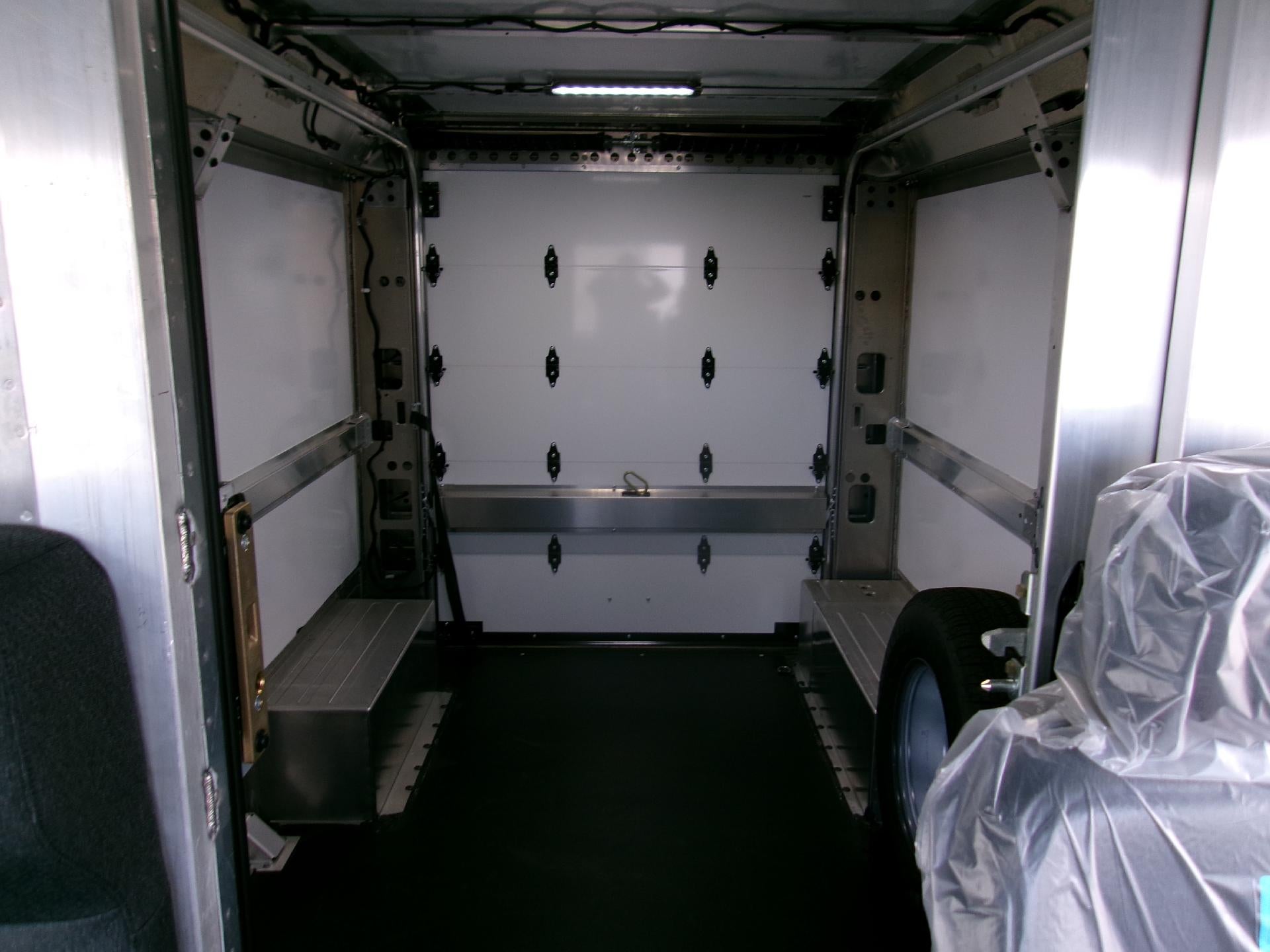 2025 Chevrolet BrightDrop 400 eFWD 400