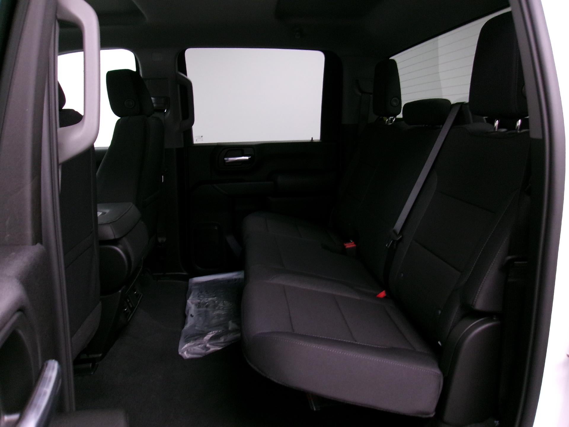 2026 Chevrolet Silverado 2500 HD Crew Cab Standard Box 4-Wheel Drive Custom