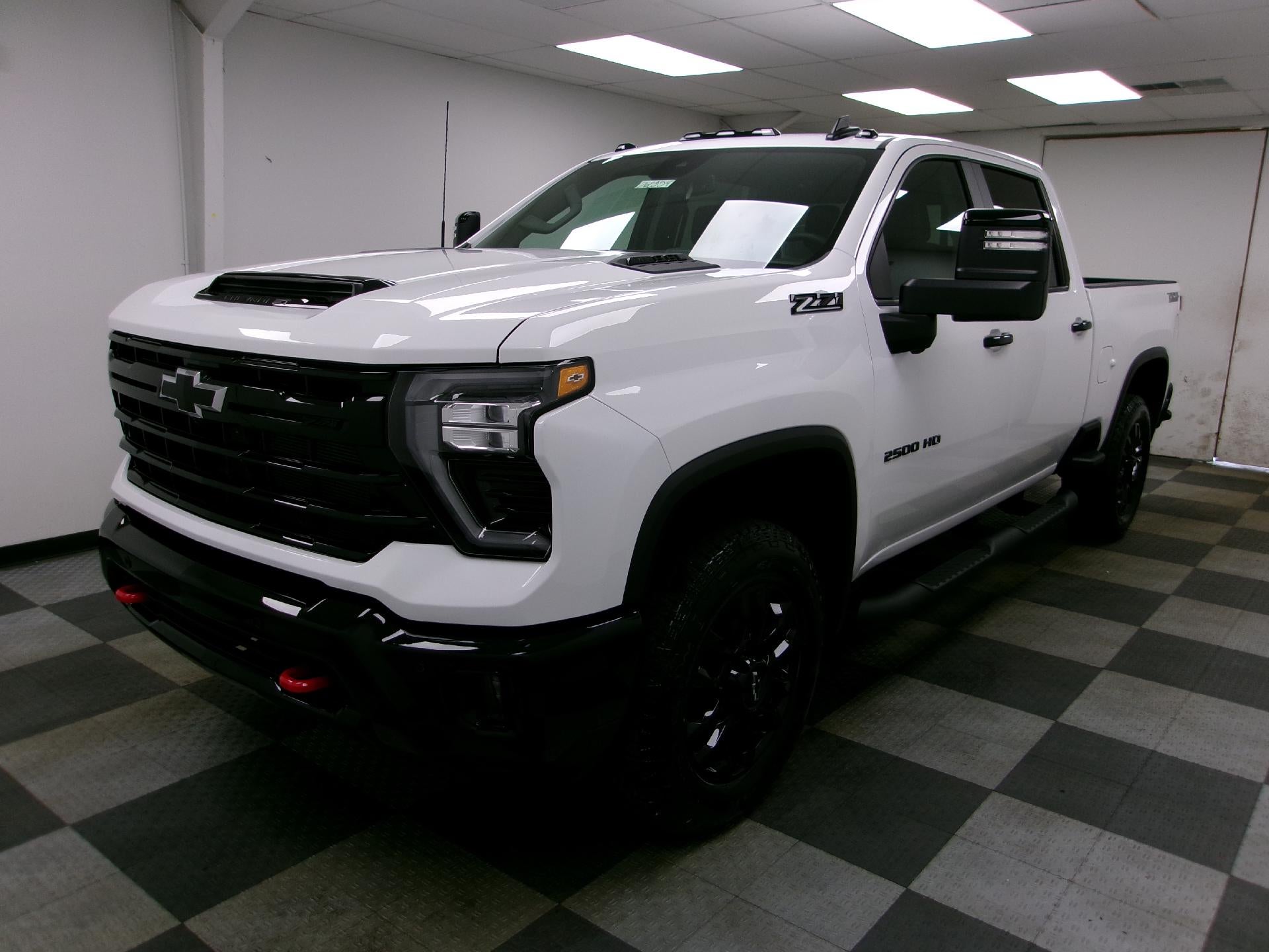 2026 Chevrolet Silverado 2500 HD Crew Cab Standard Box 4-Wheel Drive LT